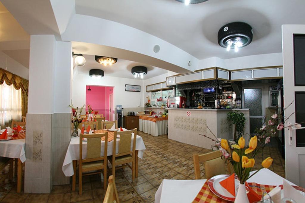 Pensiunea Soferul Norocos Bacau Exterior photo